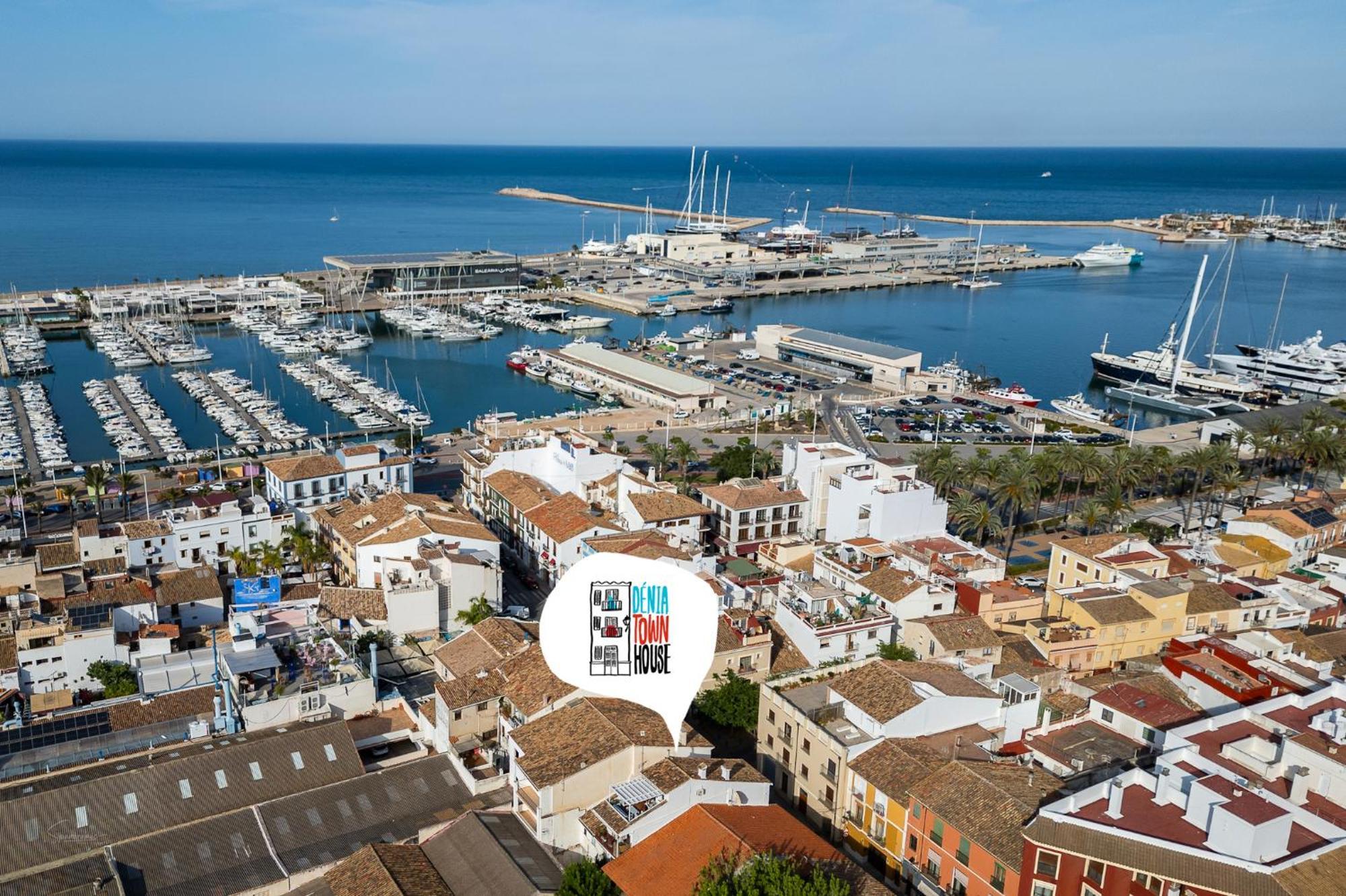 Denia Townhouse Apartment ภายนอก รูปภาพ