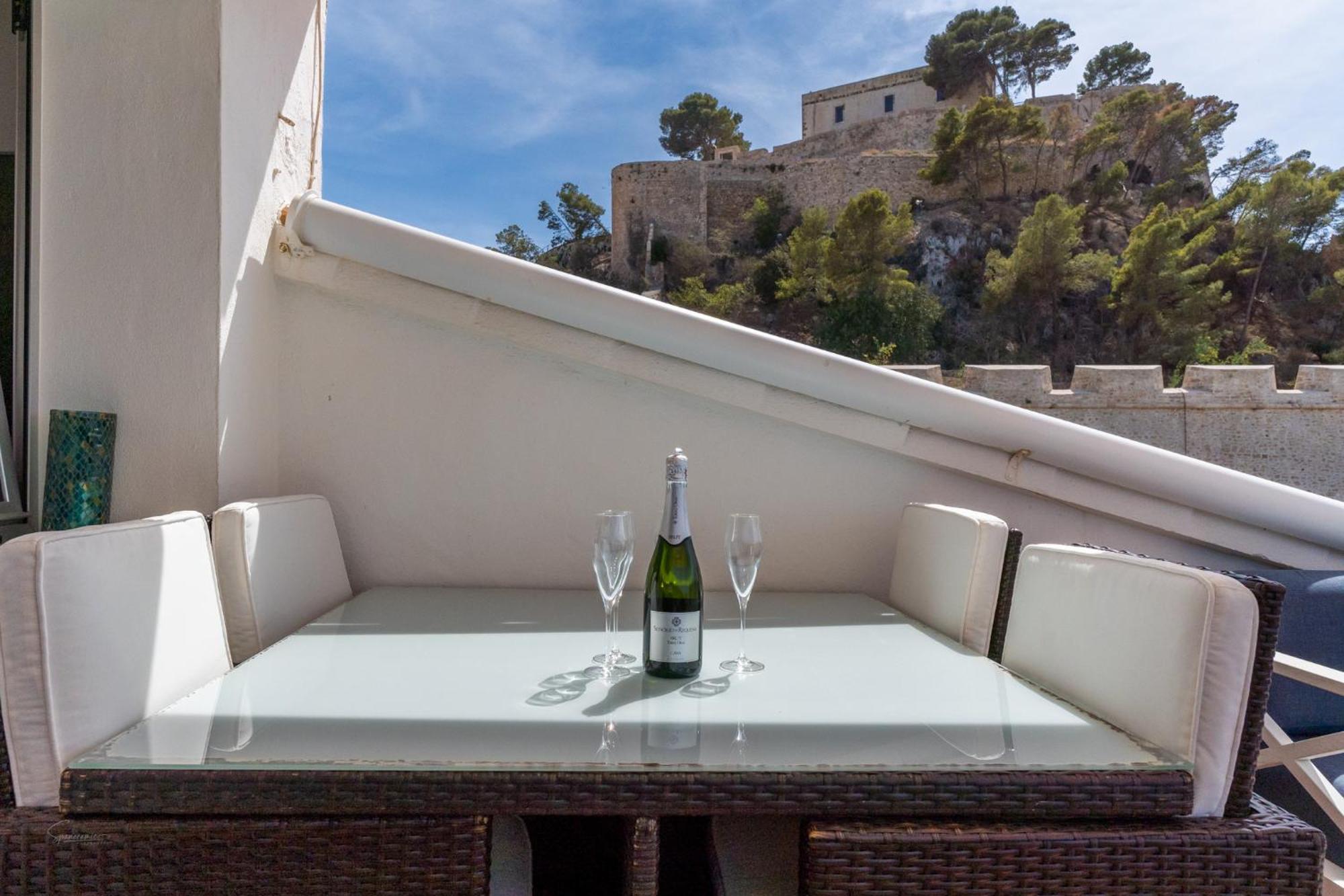 Denia Townhouse Apartment ภายนอก รูปภาพ