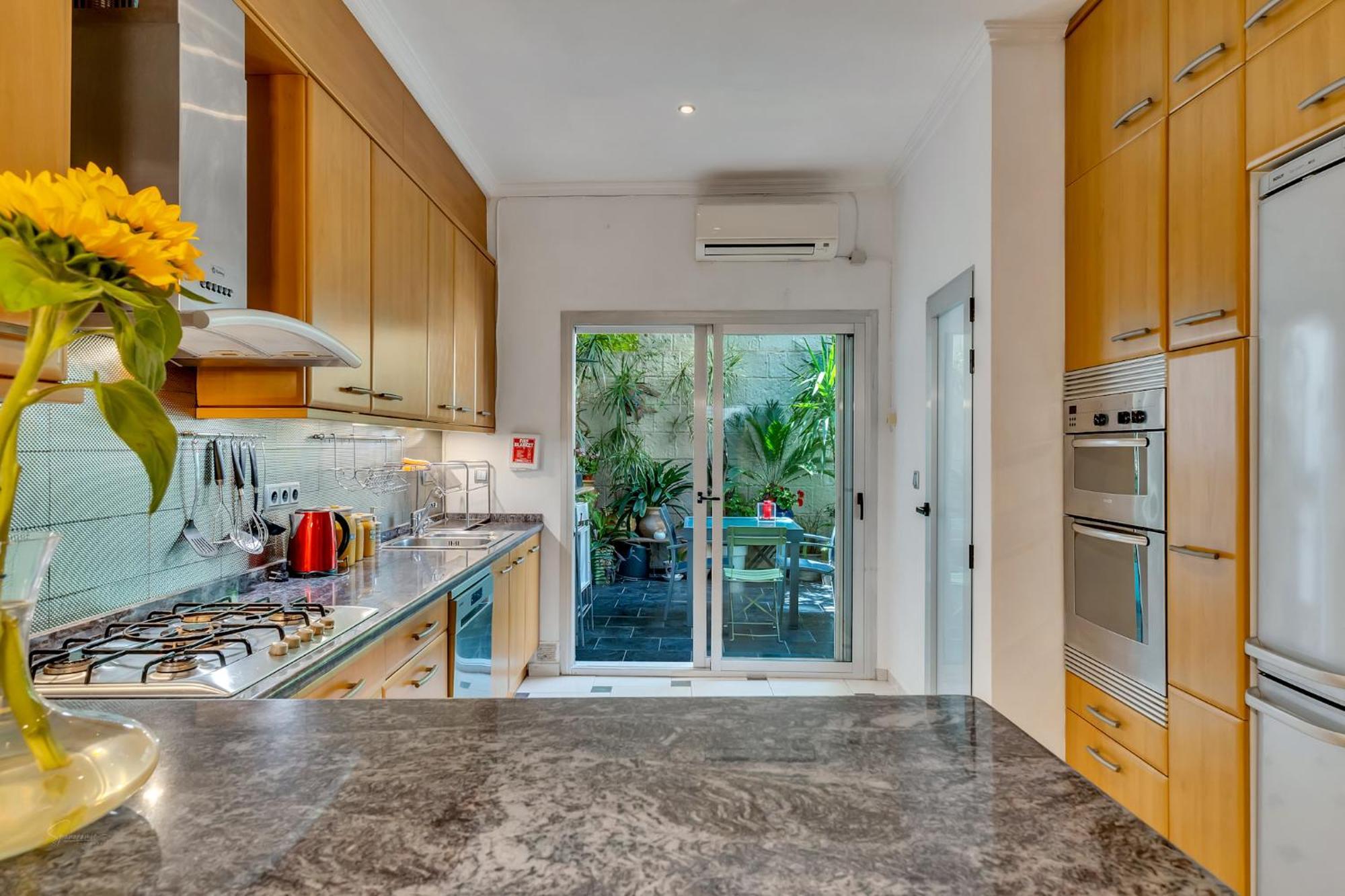 Denia Townhouse Apartment ภายนอก รูปภาพ