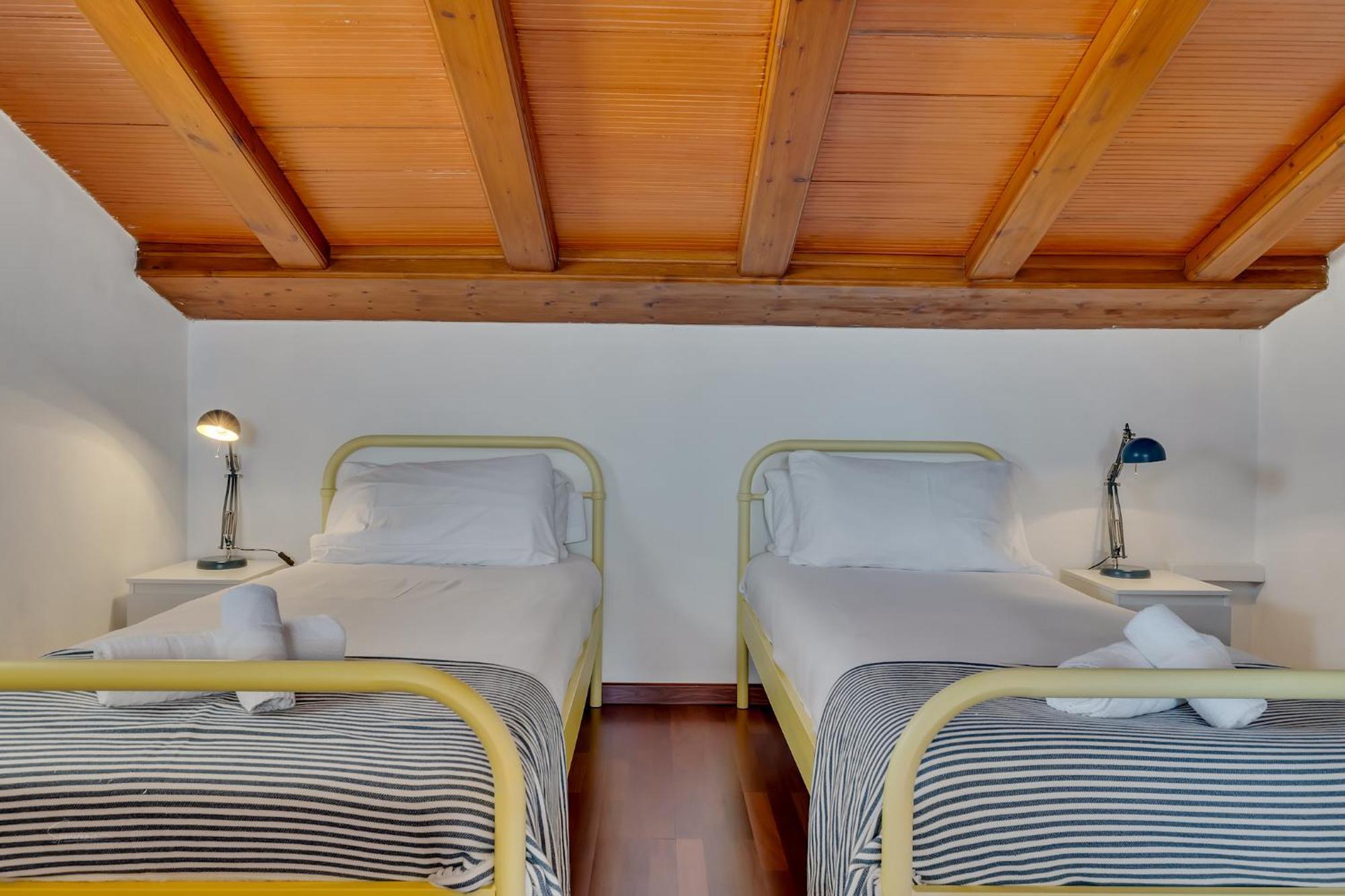 Denia Townhouse Apartment ภายนอก รูปภาพ