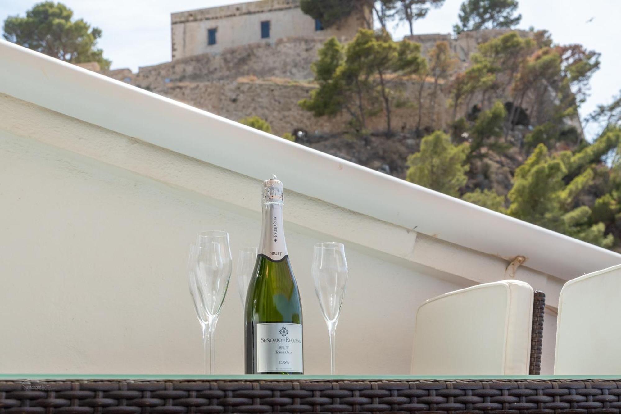 Denia Townhouse Apartment ภายนอก รูปภาพ